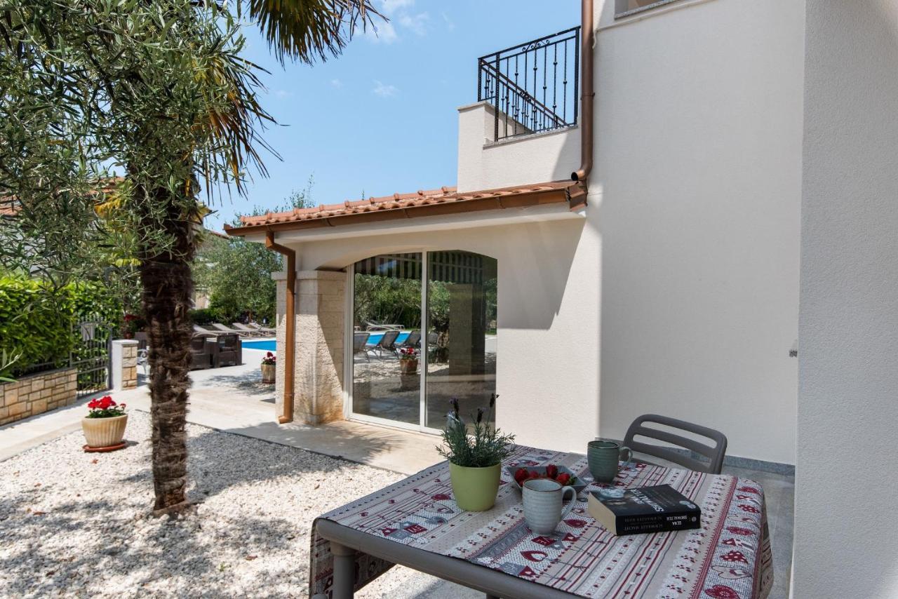 Villa Hope Apartments Porec Esterno foto