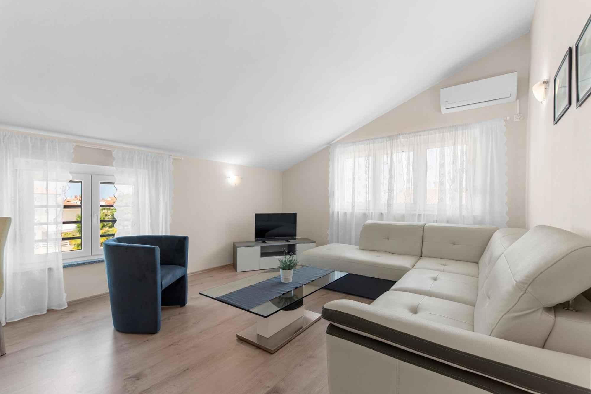 Villa Hope Apartments Porec Esterno foto